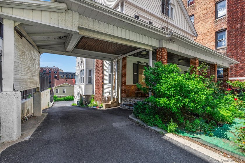 Welcome to 2281 Loring Place North, a spacious two-family home - photo 19