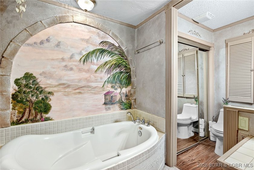 Lake life doesn't get easier-or cozier-than this. This two-story - photo 6