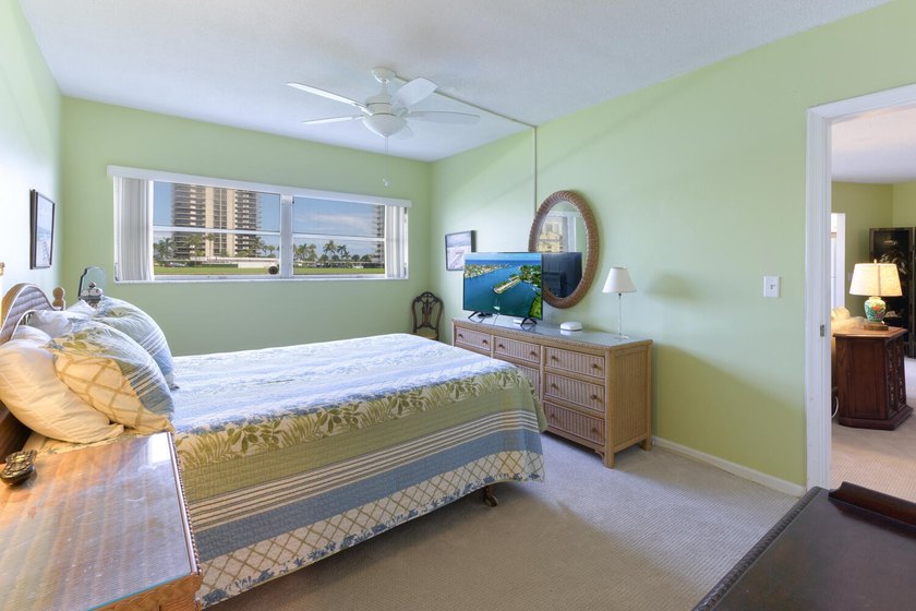 Enjoy the sweeping Intracoastal views in this first floor 2 - photo 9