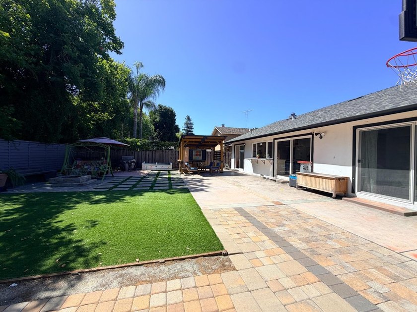 Welcome to 3180 Cheshire Dr, a beautifully appointed home - photo 34