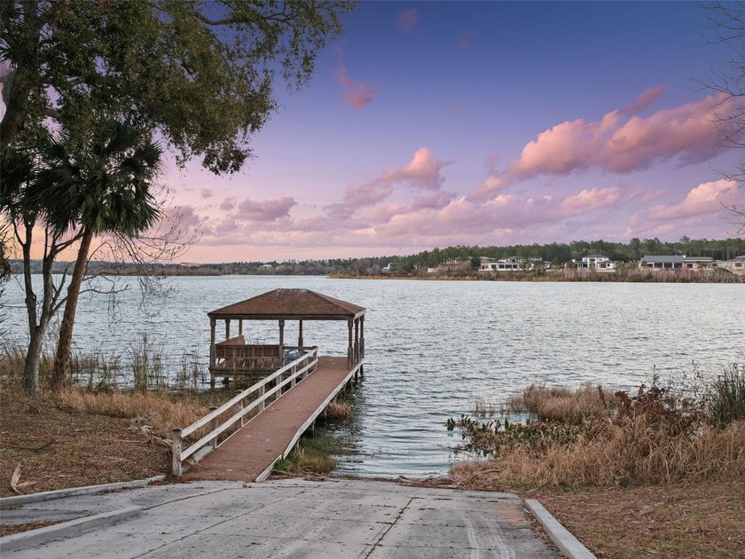 LUXURY Farmhouse PERFECTION! Stunning views of Lake Apopka await - photo 35