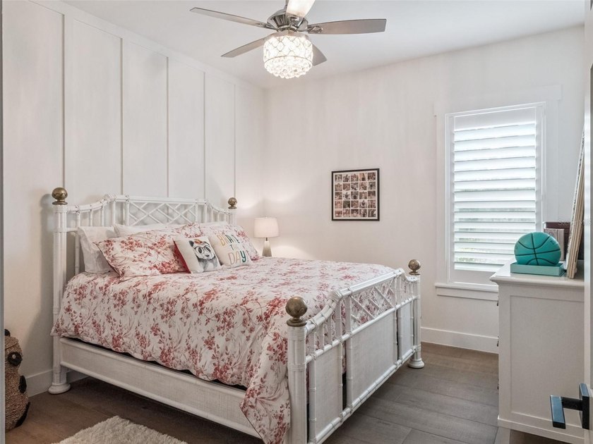 LUXURY Farmhouse PERFECTION! Stunning views of Lake Apopka await - photo 40