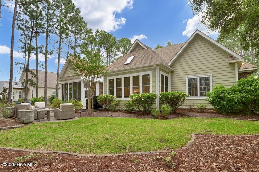 Welcome to this exceptional 4 bedroom, 3.5 bath home overlooking - photo 45