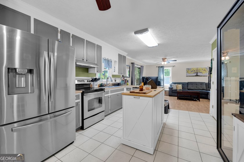 Motivated Seller!!! Adorable Cape Cod-style home offering charm - photo 34
