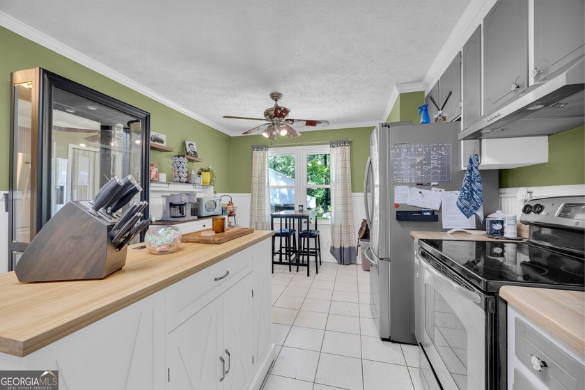 Motivated Seller!!! Adorable Cape Cod-style home offering charm - photo 36