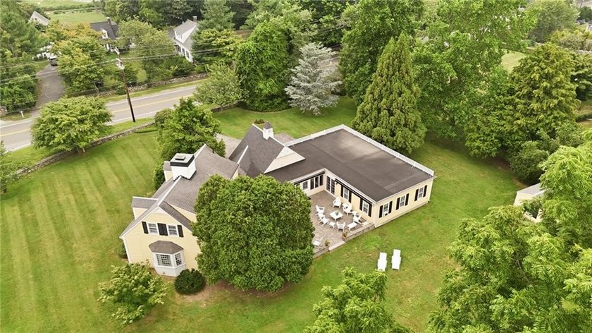 Tucked away at the corner of Ferry Road and Griswold Avenue - photo 42