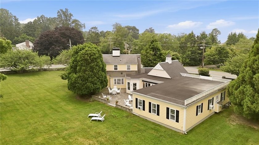 Tucked away at the corner of Ferry Road and Griswold Avenue - photo 44