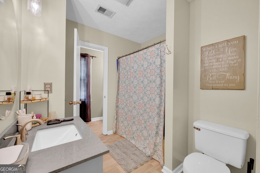 Motivated Seller!!! Adorable Cape Cod-style home offering charm - photo 48