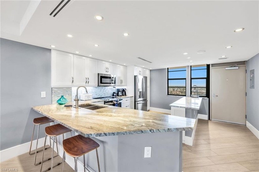 Turnkey furnished 2-bedroom, 2-bath condominium located in Tower - photo 5