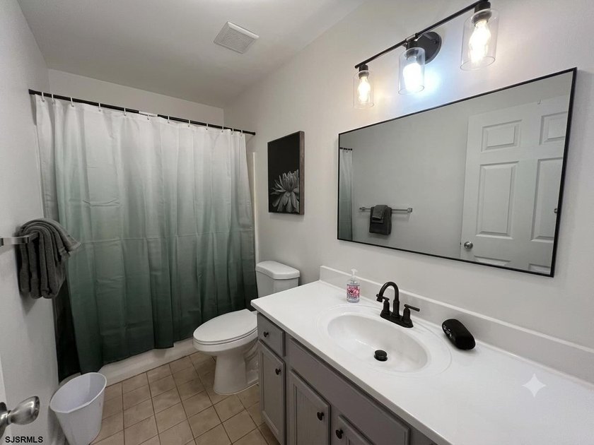 Welcome to 123 N Delaware Avenue, a fantastic 3-bedroom, 2 - photo 11