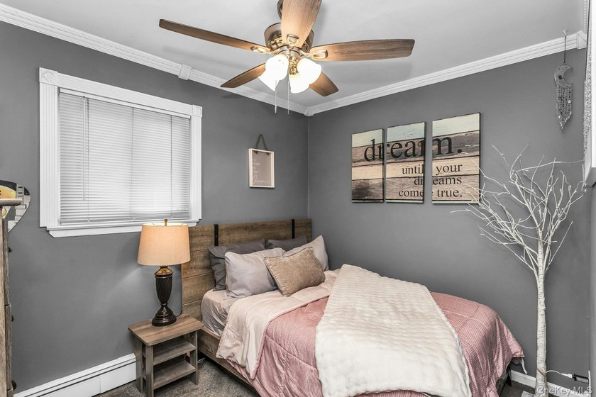 LEGAL ACCESSORY APARTMENT in this 2200 Sq Ft Hi-Ranch! Featuring - photo 22