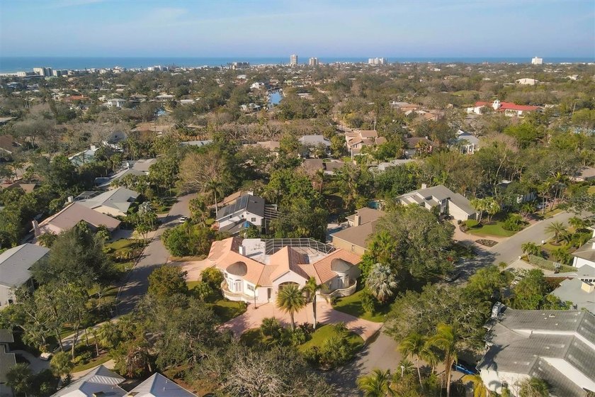 Immerse yourself in the tranquility of 5331 Siesta Cove Drive, a - photo 37