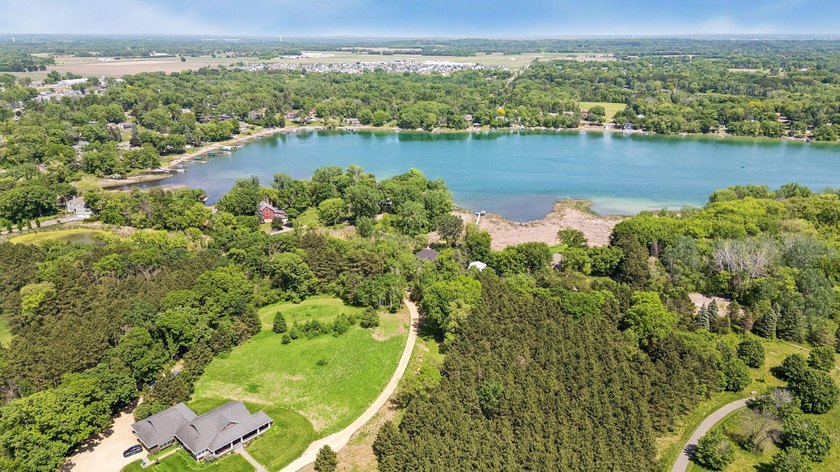Welcome to your ultimate waterfront oasis on highly sought-after - photo 5