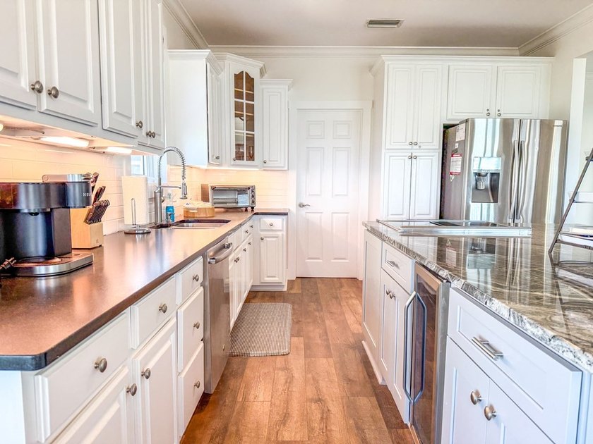 Gulf Front! Enjoy breathtaking views from this 4 bedroom 4 1/2 - photo 31