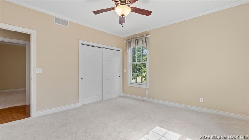 Perfectly situated on the 9th hole of Oak Creek Golf Course in a - photo 38