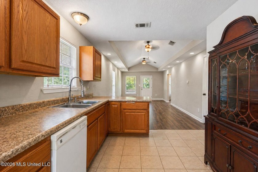 Welcome to 3101 20th Ave in Gulfport, MS-an income-producing - photo 12