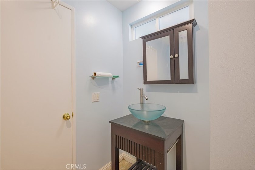 This beautiful home is located in the desirable Skyline mobile - photo 9
