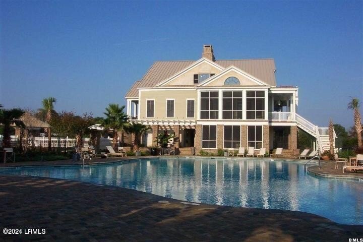 Wonderful interior lot located in the prestigious waterfront - photo 4