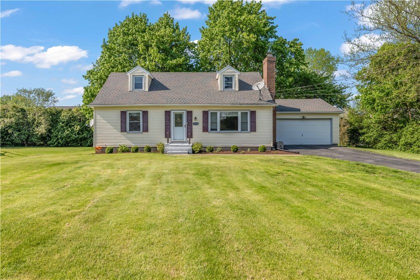 Welcome home to this beautifully maintained 4 bedroom, 2 full - photo 2