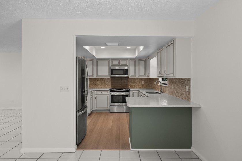 Welcome to this well-appointed single-family residence in North - photo 11