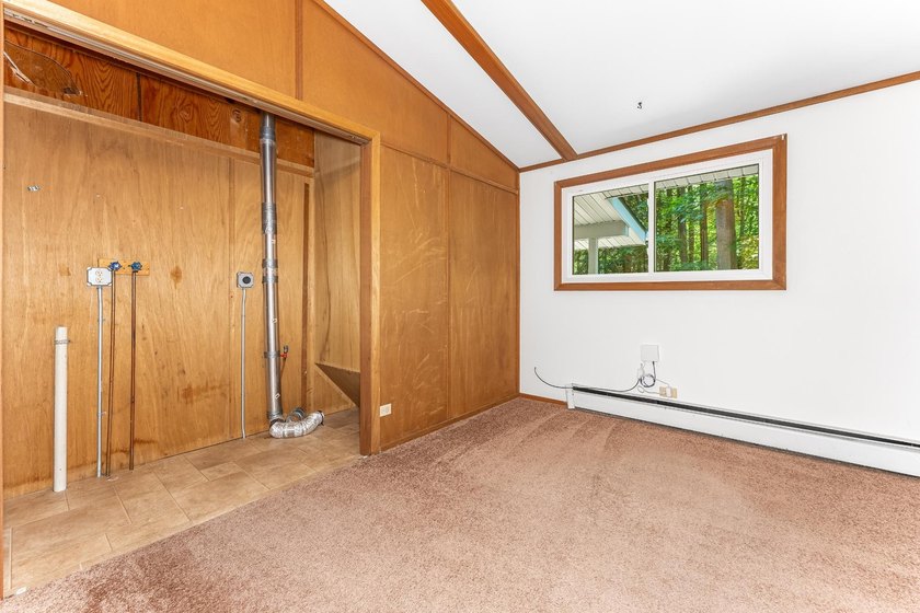 Versatility meets one of Eagle River's best-kept lakefront - photo 14