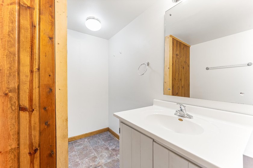 Versatility meets one of Eagle River's best-kept lakefront - photo 19