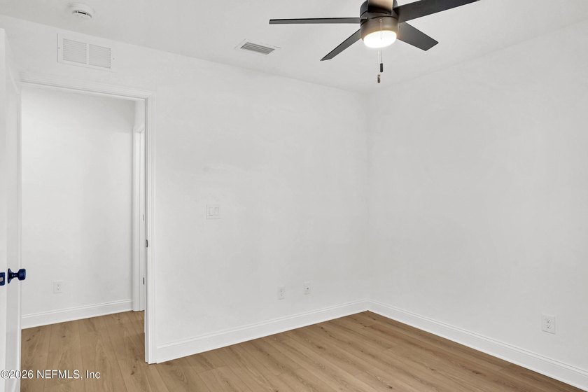 Welcome to your dream home in a charming, non-HOA community! - photo 19