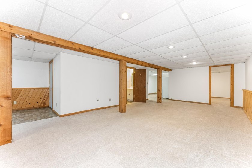 Versatility meets one of Eagle River's best-kept lakefront - photo 21