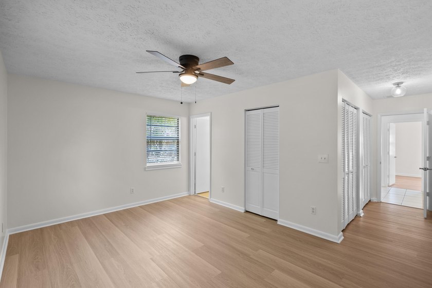 Welcome to this well-appointed single-family residence in North - photo 24