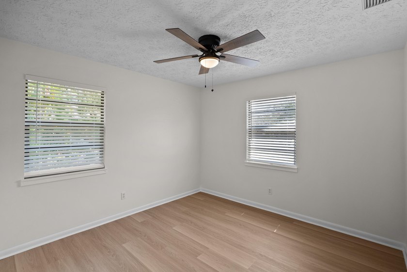 Welcome to this well-appointed single-family residence in North - photo 27