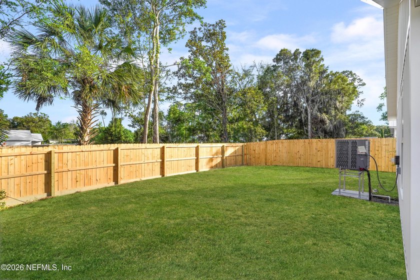 Welcome to your dream home in a charming, non-HOA community! - photo 34