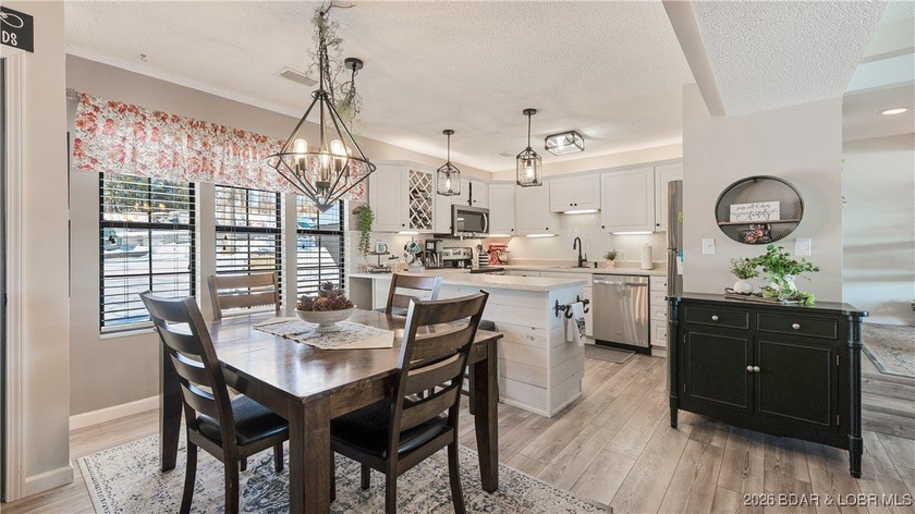 Beautifully updated waterfront condominium with stunning lake - photo 6