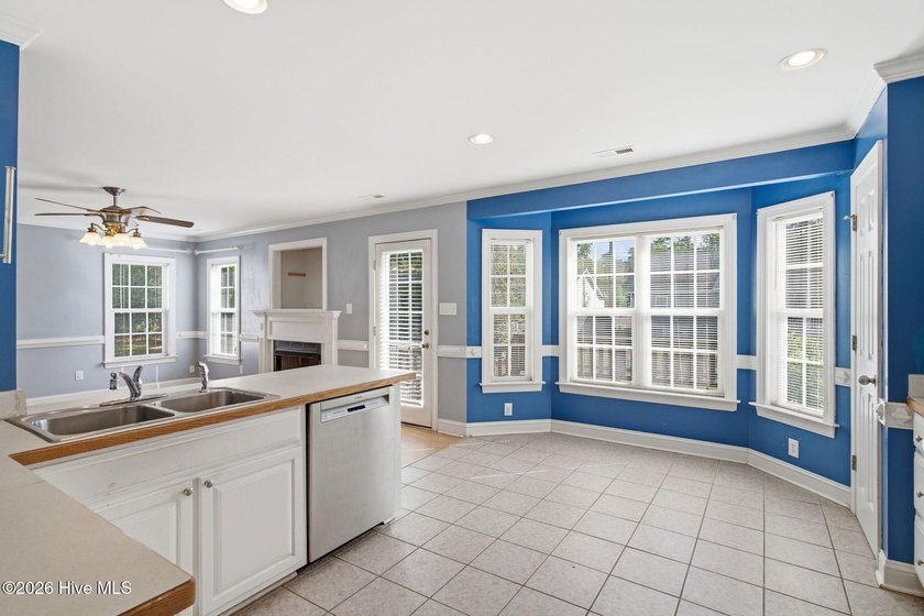 Charming 3 bedroom, 2 bath home in Boiling Spring Lakes where - photo 7