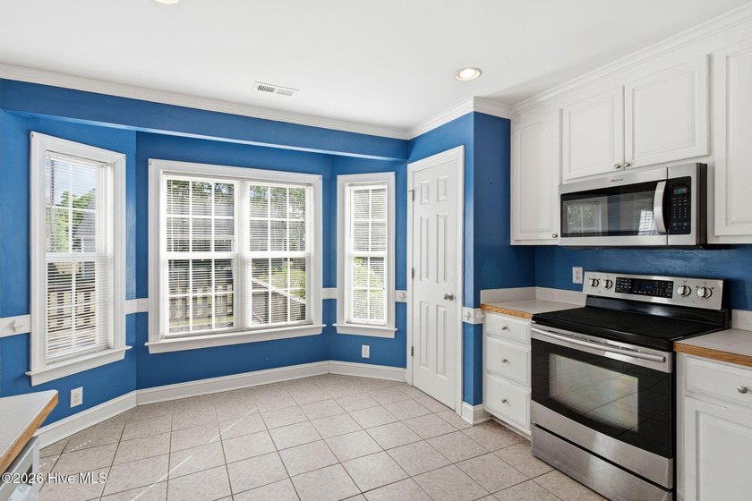 Charming 3 bedroom, 2 bath home in Boiling Spring Lakes where - photo 8