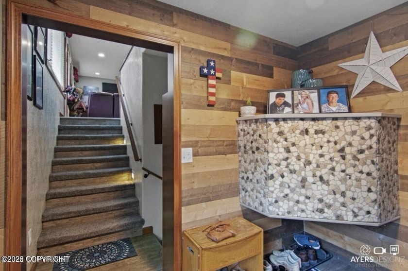 This home has it all! GRANITE countertops, high end appliance - photo 11