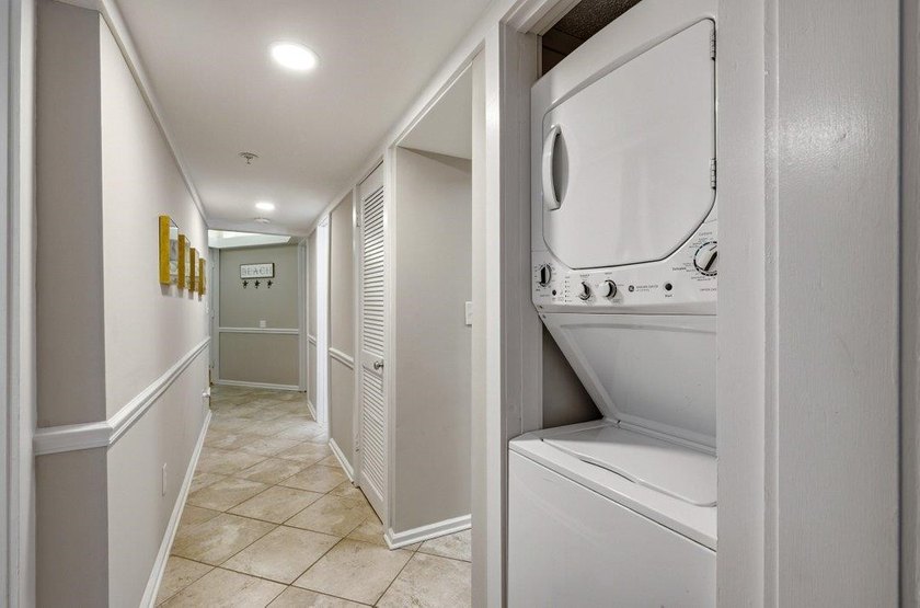 Welcome to this beautiful first-floor, end-unit 2-bedroom - photo 12