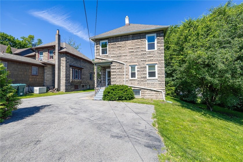 Welcome to this beautifully updated Colonial in the highly - photo 27