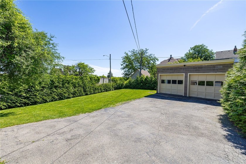 Welcome to this beautifully updated Colonial in the highly - photo 29