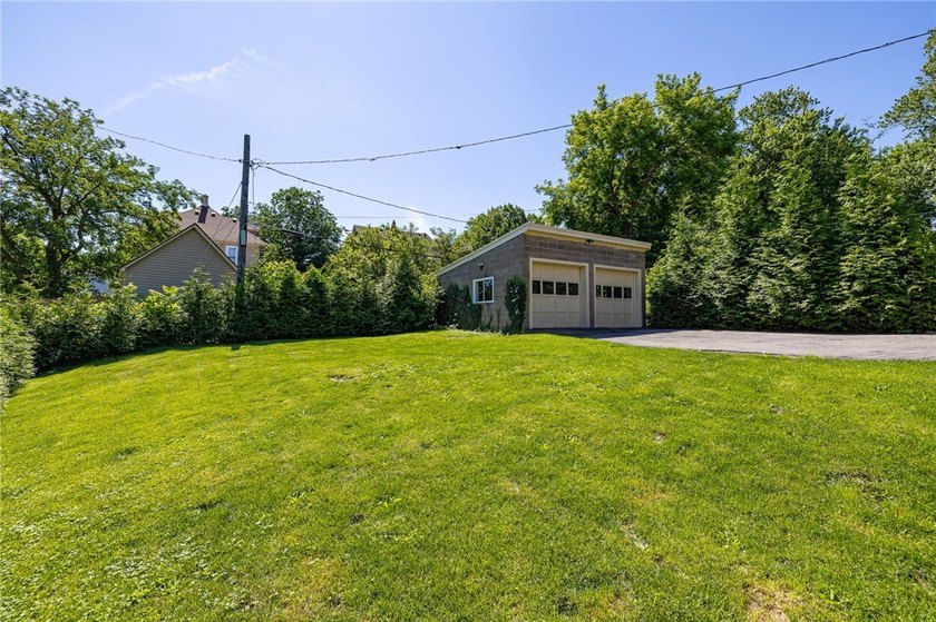 Welcome to this beautifully updated Colonial in the highly - photo 31