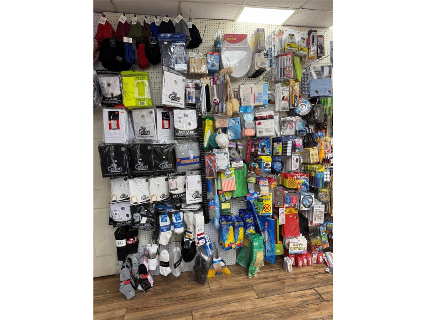 High-Traffic Convenience Store for Sale - Bay Shore, NY - photo 5