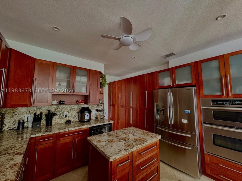 Gorgeous single-family residence, San Cristobal Model in the - photo 10