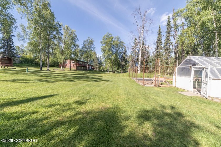 This home has it all! GRANITE countertops, high end appliance - photo 48