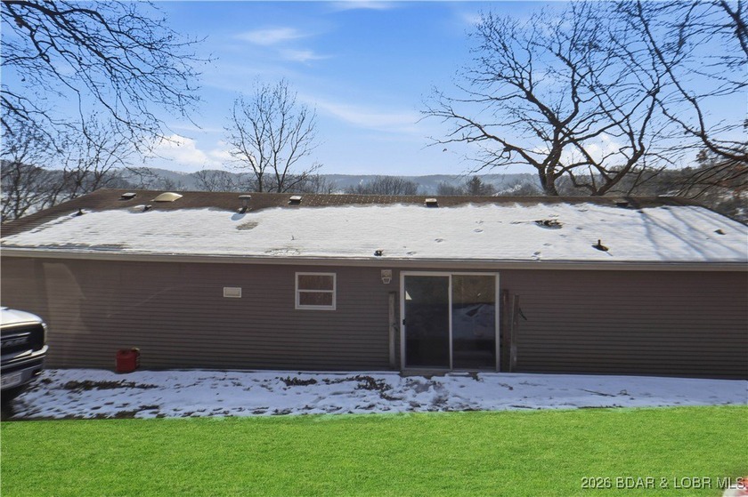 Tidy, clean and updated manufactured home with over 3 acres - photo 6
