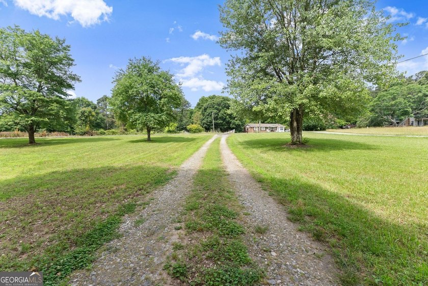 Discover the possibilities with this charming brick ranch - photo 8