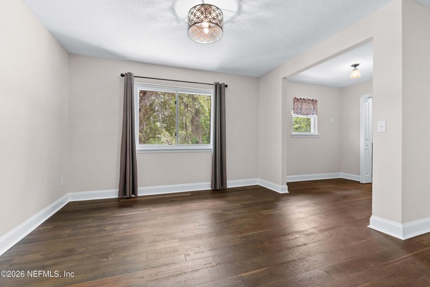 MOTIVATED SELLERS Creekside Charm Welcome to your peaceful - photo 14