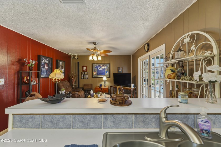 Welcome to this spacious 4-bedroom, 2.5-bath pool home located - photo 22