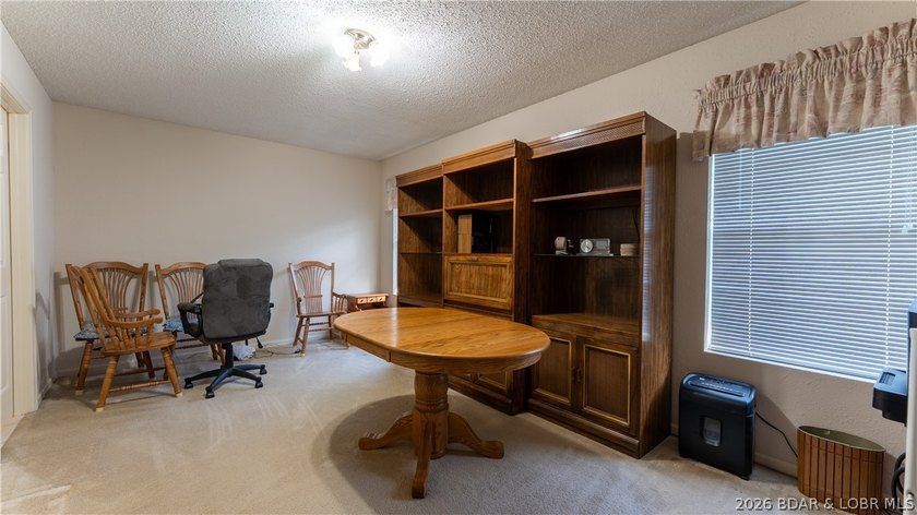 Spacious main level living in the heart of Osage Beach! This 3 - photo 18