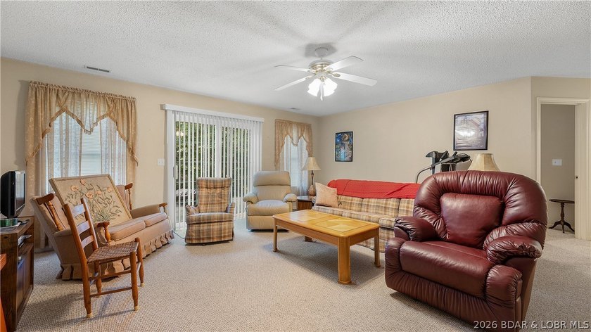 Spacious main level living in the heart of Osage Beach! This 3 - photo 22