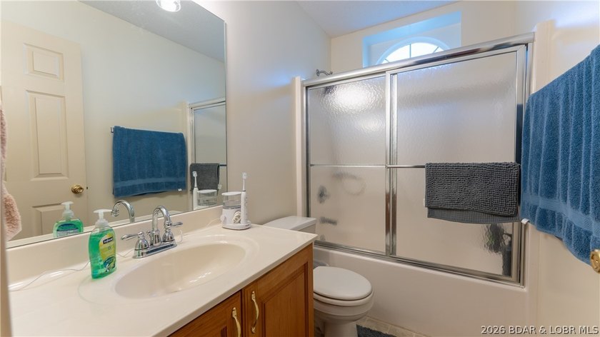 Spacious main level living in the heart of Osage Beach! This 3 - photo 26
