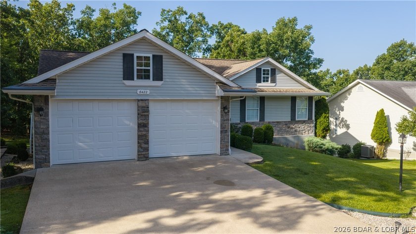 Spacious main level living in the heart of Osage Beach! This 3 - photo 30